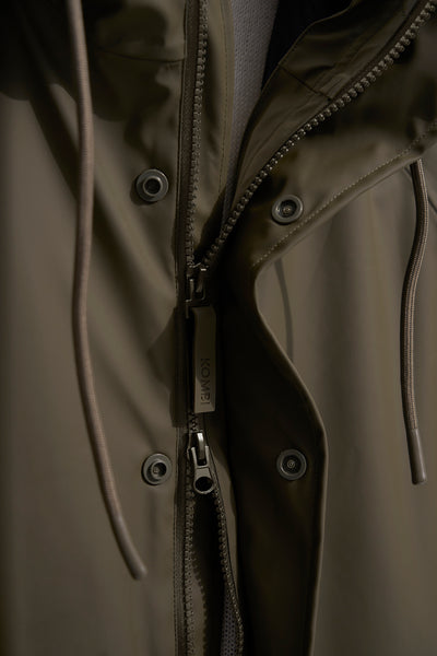 Kombi Men's Torrential Waterproof Rain Jacket 🇨🇦