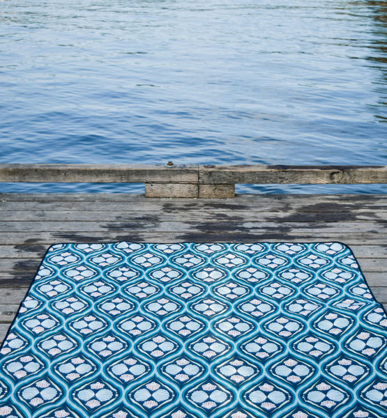 Tofino Towel Co. - The Excursion Packable & Water-Resistant Picnic Blanket 🇨🇦