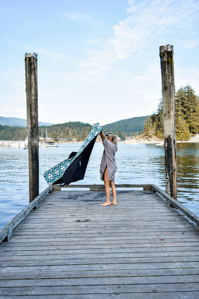 Tofino Towel Co. - The Excursion Packable & Water-Resistant Picnic Blanket 🇨🇦