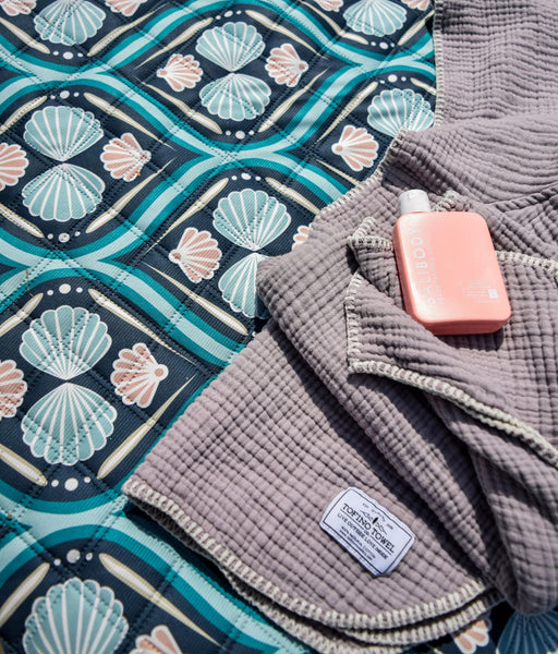 Tofino Towel Co. - The Excursion Packable & Water-Resistant Picnic Blanket 🇨🇦