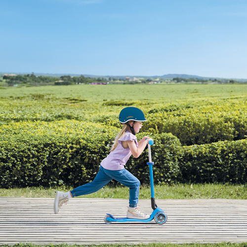 Globber Primo Foldable with Lights Scooter - 3 to 7 years