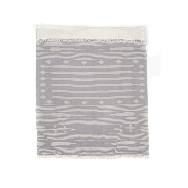 Tofino Towel Co. - The Arrow Fleece Lined Throw  🇨🇦