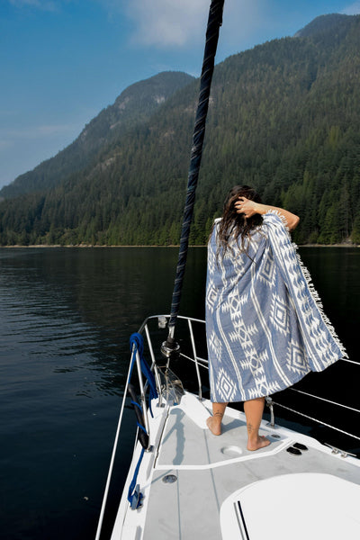 Tofino Towel Co. - The Beach Fleece Lined Throw