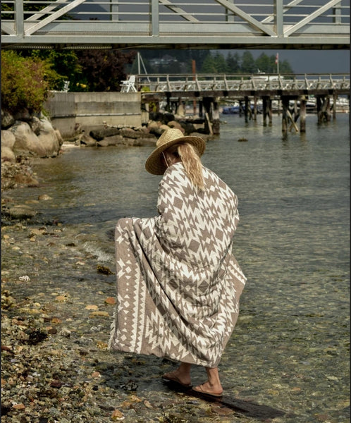 Tofino Towel Co. - The Coast Fleece Lined Throw
