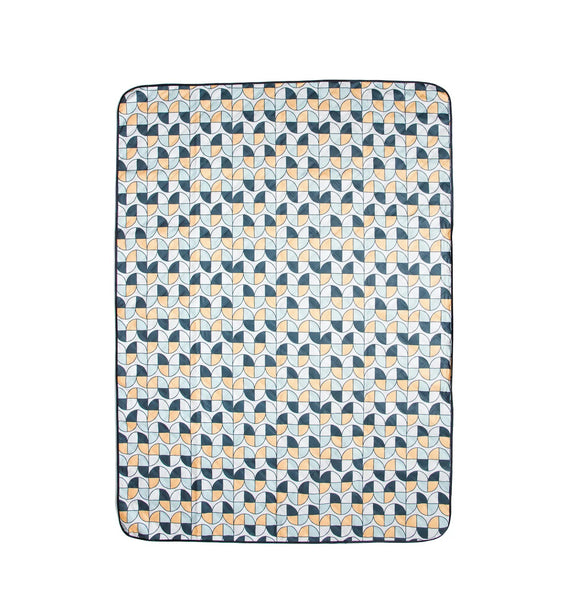 Tofino Towel Co. - The Excursion Packable & Water-Resistant Picnic Blanket 🇨🇦