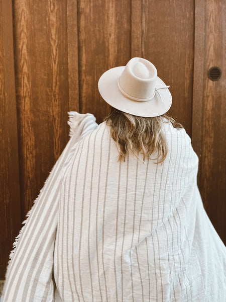 Tofino Towel Co. - The Rowyn Fleece Lined Throw