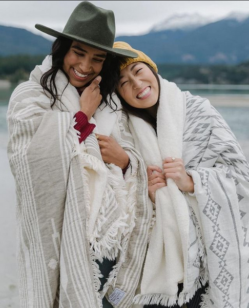 Tofino Towel Co. - The Coastal Fleece Lined Throw (Pewter)