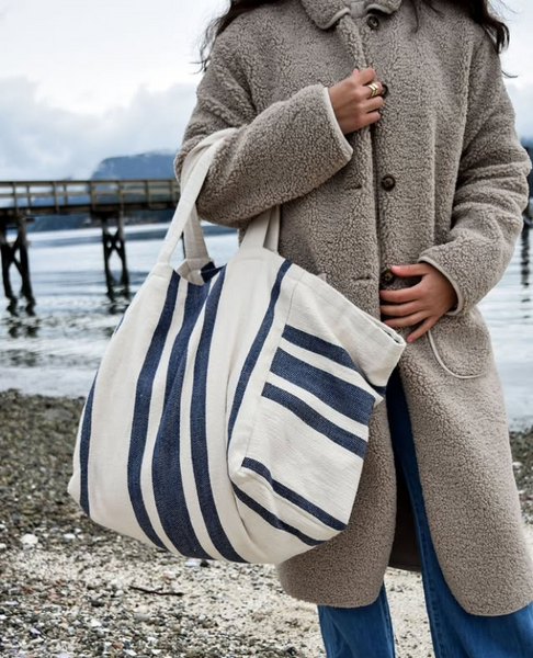 Tofino Towel - The Rey Oversized Stonewashed Tote Bag  🇨🇦