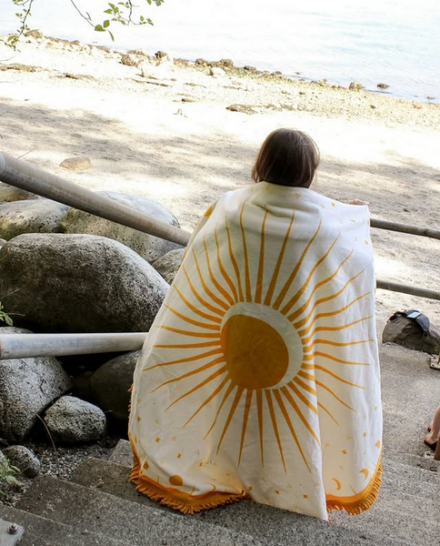 Tofino Towel Co. - The Velour Round Towel 🇨🇦