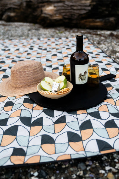 Tofino Towel Co. - The Excursion Packable & Water-Resistant Picnic Blanket 🇨🇦