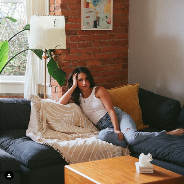 Tofino Towel Co. - The Velour Round Towel 🇨🇦