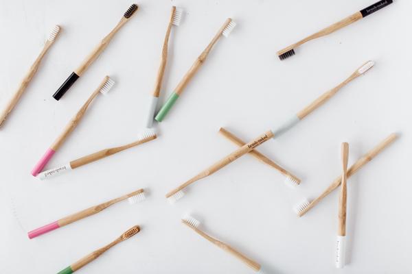 Brush Naked Kids Bamboo Toothbrushes - 4 Pack  🇨🇦