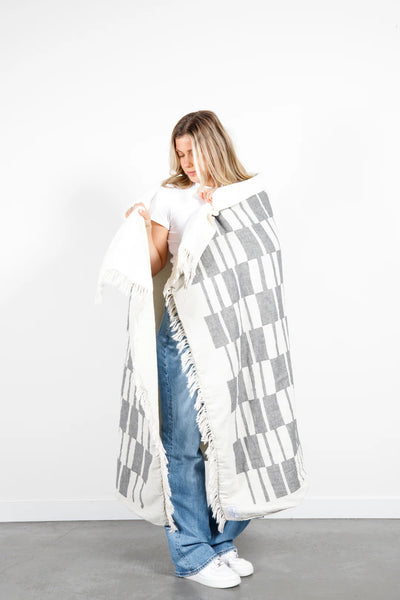 Tofino Towel Co. - The Vance Fleece Lined Throw
