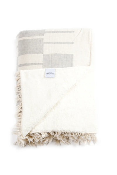 Tofino Towel Co. - The Vance Fleece Lined Throw